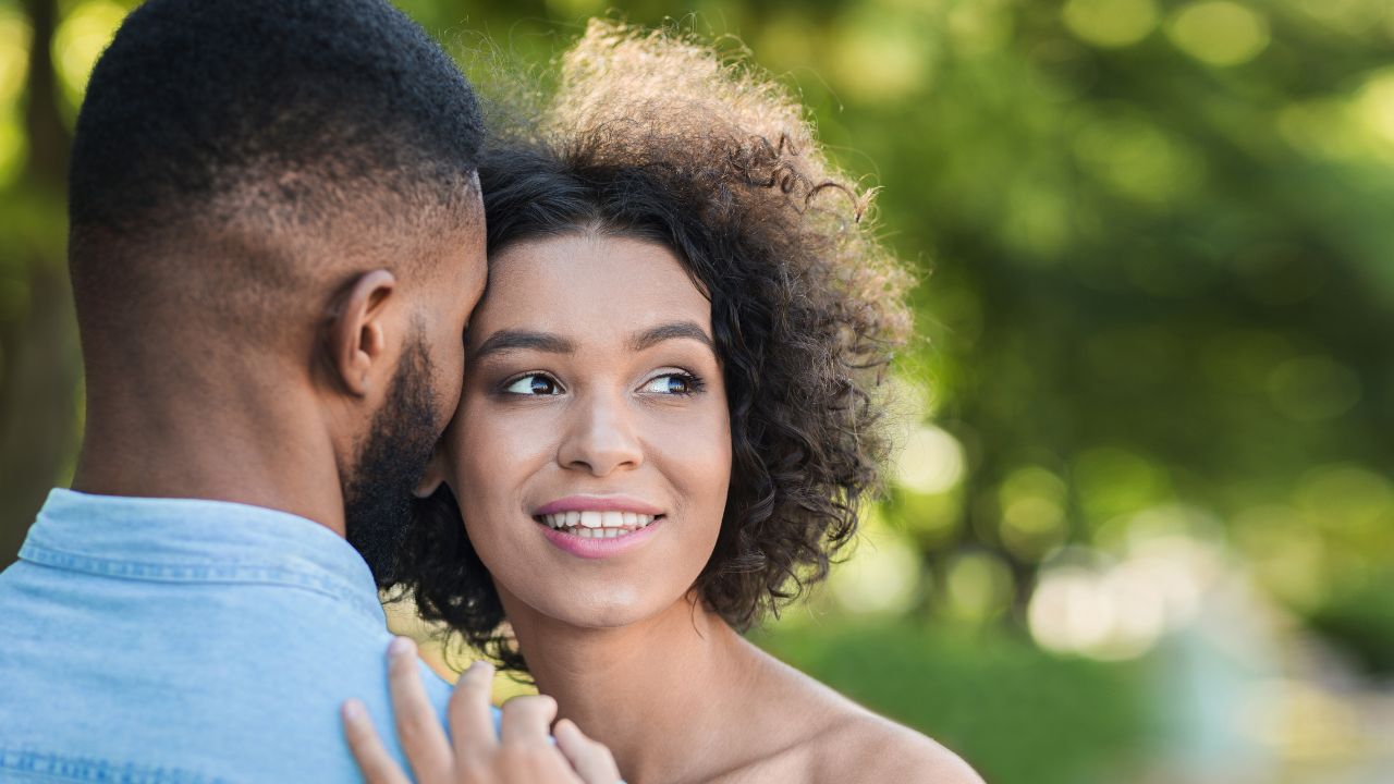 Premier rdv amoureux dans un parc de jeux